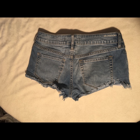 Bullhead Shorts Size 5 - Picture 2 of 3